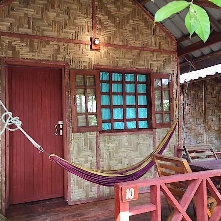 Hutyee Boat Bungalow Ko Lanta Exterior foto