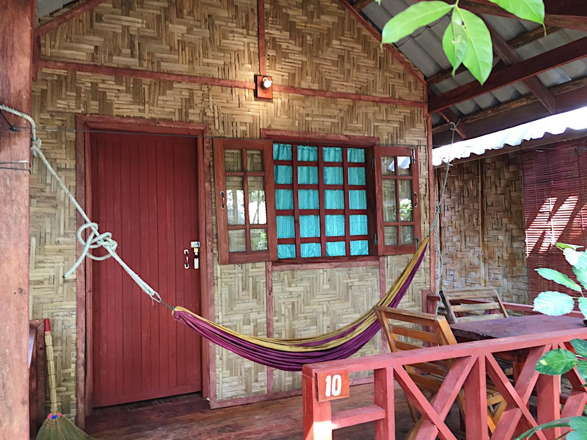 Hutyee Boat Bungalow Ko Lanta Exterior foto